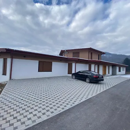 Villa Vip Mountain Villa *